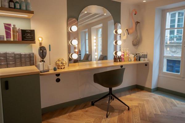 75001 PARIS - SALON DE COIFFURE