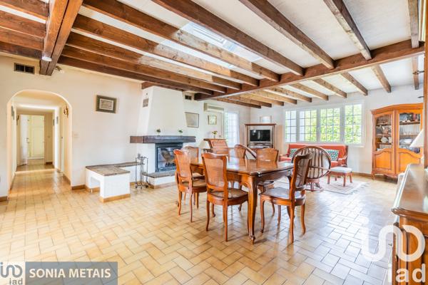 House for sale 5 rooms 122 m² Viry-Châtillon