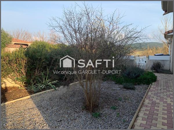 Villa de plain-pied avec studio indépendant – Vue dégagée