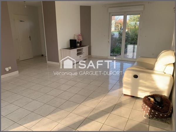 Villa de plain-pied avec studio indépendant – Vue dégagée