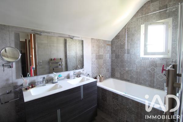 Maison à vendre 6 pièces 138,41 m² Cormeilles-en-Parisis