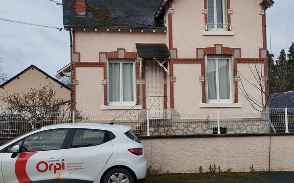 Maison à vendre    5 pièces •  Vierzon