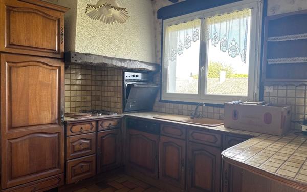 Maison à vendre    5 pièces •  Tavaux