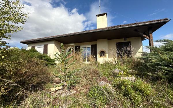 Maison à vendre    5 pièces •  Tavaux