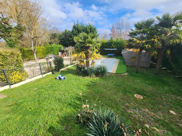 Maison Loches 8 pièce(s) 211 m2