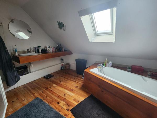 Maison Loches 8 pièce(s) 211 m2