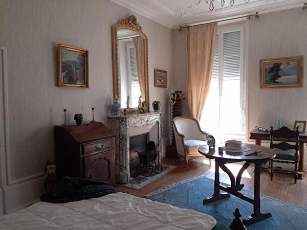 Appartement  5 pièce(s) 143 m2