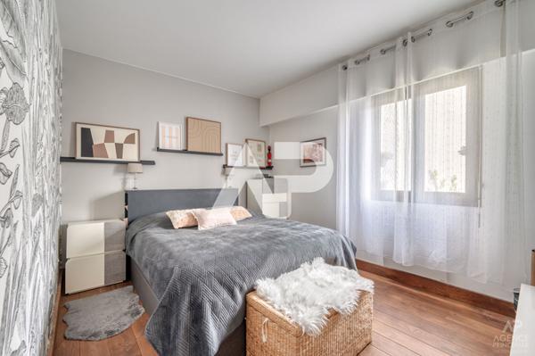 Appartement Rueil Malmaison 5 pièce(s) 117.50 m2 730 000 € **  - Référence  18679