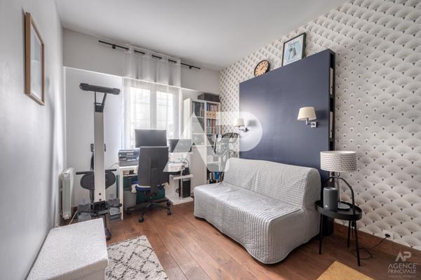 Appartement Rueil Malmaison 5 pièce(s) 117.50 m2 730 000 € **  - Référence  18679