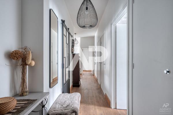 Appartement Rueil Malmaison 5 pièce(s) 117.50 m2 730 000 € **  - Référence  18679