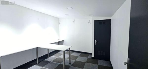 Local Professionnel et commercial à louer à Amiens dans la Somme (80000), ref : 80119/154   
Centre ville