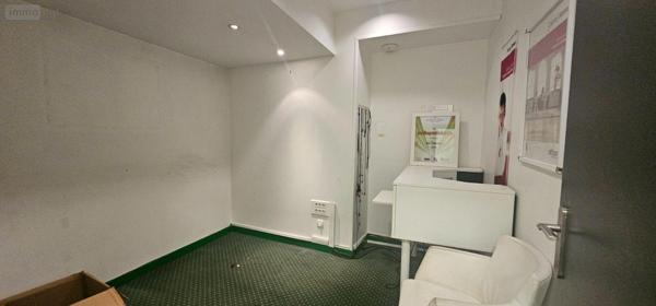 Local Professionnel et commercial à louer à Amiens dans la Somme (80000), ref : 80119/154   
Centre ville