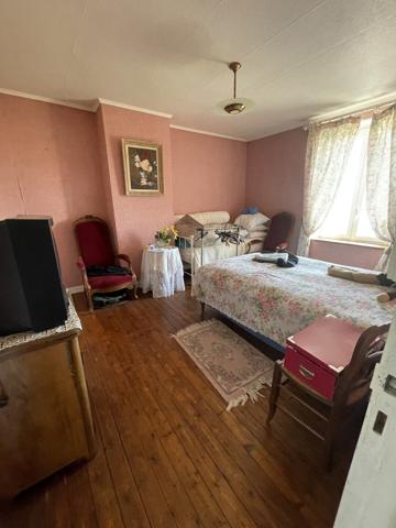 Corps de ferme , maison en pierre