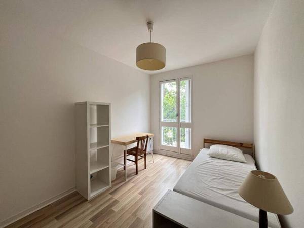 Appartement 1 pièce                                        - 35200 Rennes Réf : 2386