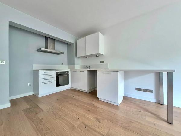 Appartement à vendre 3 pièces 72.37m² Lille (59800)