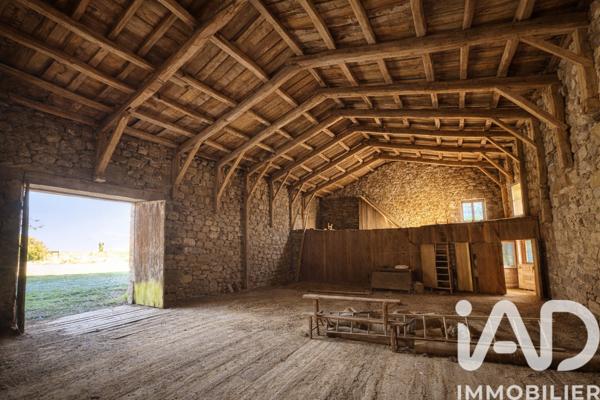 Maison à vendre 4 pièces 300 m² Bains