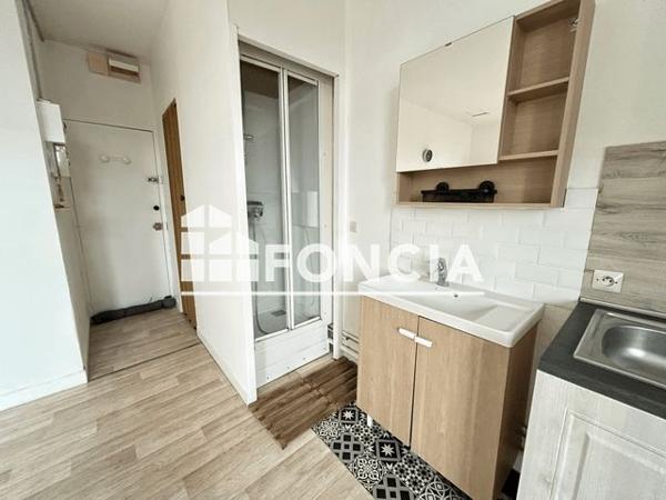 Location Studio 21.5 m² - 8 RUE MILLEVOYE Amiens 80000