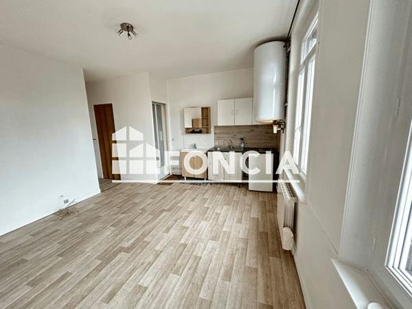 Location Studio 21.5 m² - 8 RUE MILLEVOYE Amiens 80000
