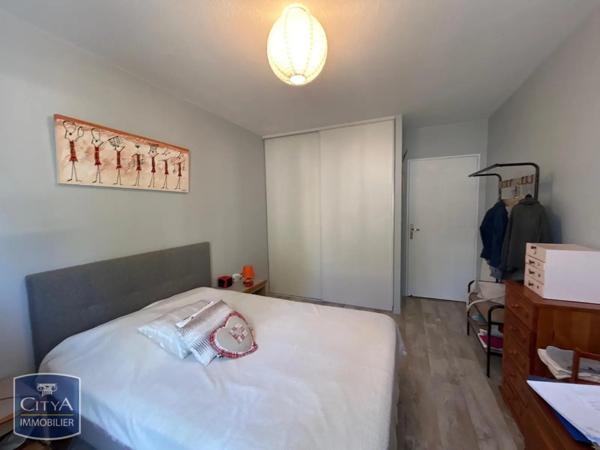 Appartement à louer 2 pièces 44.08m² Châtellerault (86100)
