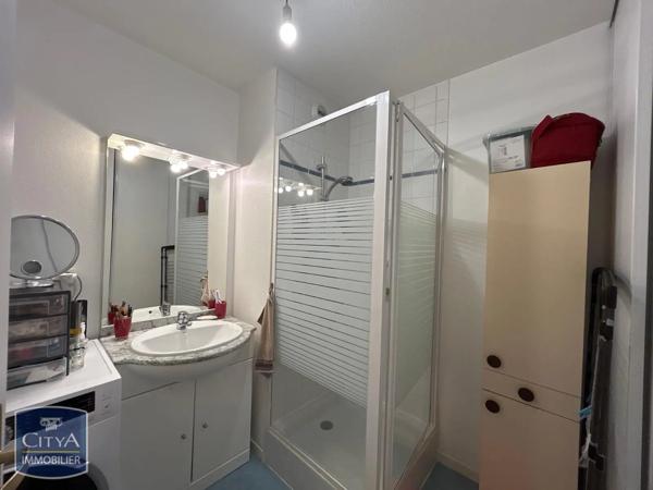 Appartement à louer 2 pièces 44.08m² Châtellerault (86100)
