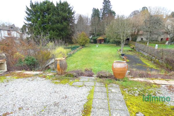 CENTRE VILLE APPARTEMENT TERRAIN Aurillac (15000)