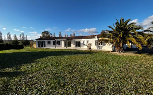 Maison à vendre    7 pièces •  Villeneuve-lès-Montréal