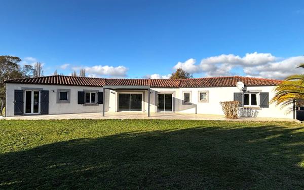 Maison à vendre    7 pièces •  Villeneuve-lès-Montréal