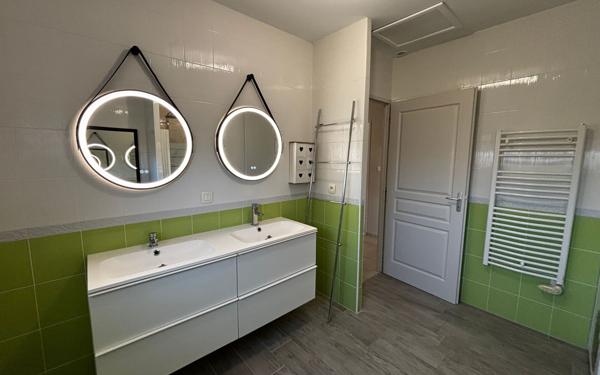 Maison à vendre    7 pièces •  Villeneuve-lès-Montréal