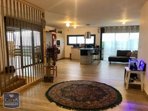 Maison à louer 4 pièces 157m²