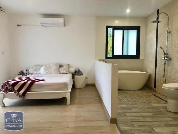 Maison à louer 4 pièces 157m²