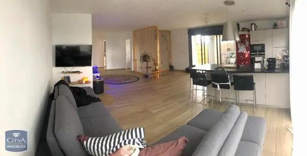 Maison à louer 4 pièces 157m²