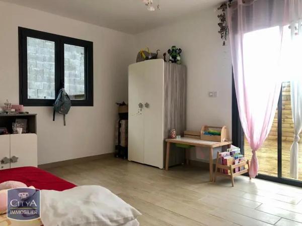 Maison à louer 4 pièces 157m²