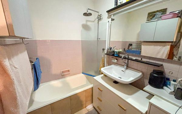 Appartement à vendre    2 pièces • 46,49 m2 Le Cannet