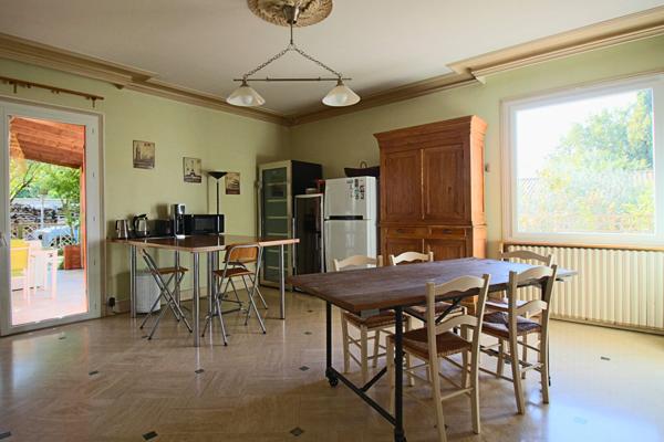 Maison bourgeoise 3 chambres avec piscine à Yvrac