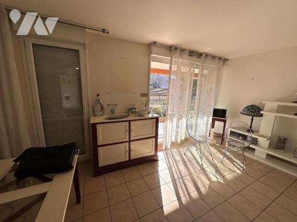 A VENDRE LA SEYNE SUR MER (83500) VAR - T2 DE 54 M2 AVEC TERRASSE + CAVE ET PARKING DANS RESIDE...