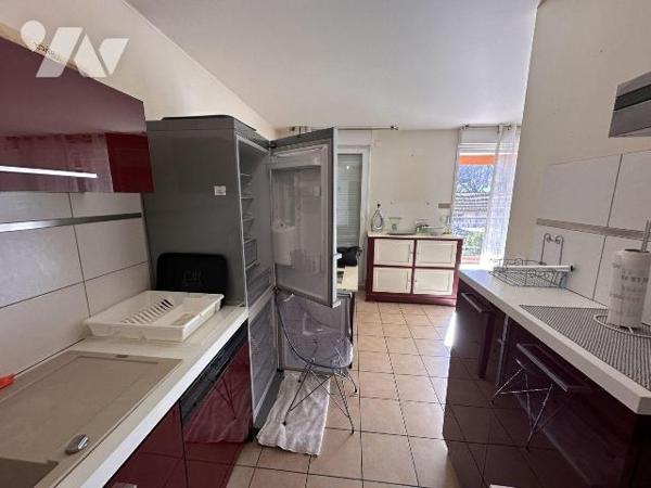 A VENDRE LA SEYNE SUR MER (83500) VAR - T2 DE 54 M2 AVEC TERRASSE + CAVE ET PARKING DANS RESIDE...