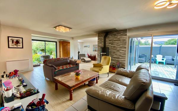 Maison à vendre    5 pièces • 135 m2 Séné