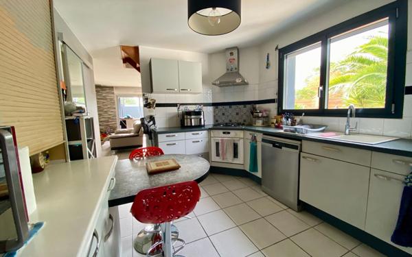 Maison à vendre    5 pièces • 135 m2 Séné