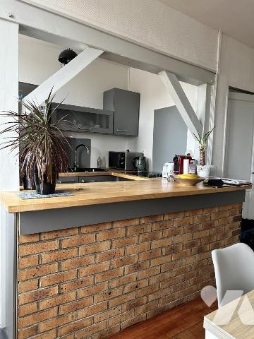 ROUEN A proximité immédiate de la Place du Vieux Marché. F2 bis 