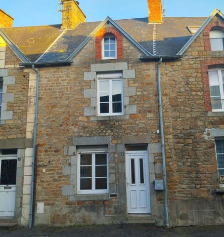 Maison de ville - GENETS (50530)