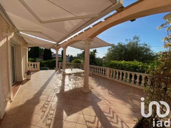 Maison à vendre 5 pièces 130 m² Mandelieu-la-Napoule