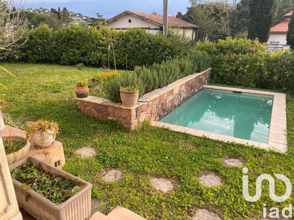 Maison à vendre 5 pièces 130 m² Mandelieu-la-Napoule