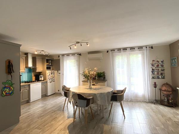 Maison Mardie 6 pièce(s) 125.96 m2