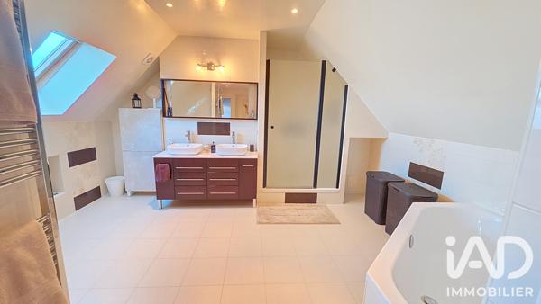 Maison à vendre 6 pièces 138 m² Pontault-Combault
