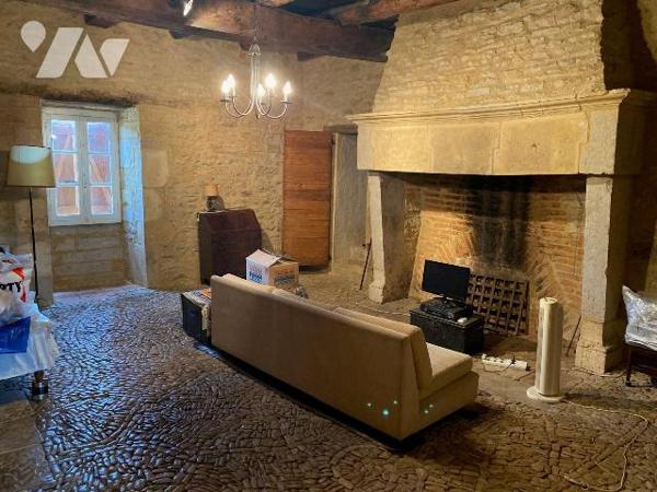 A VENDRE - A BEAUREGARD (LOT - 46260) - Dans un petit hameau à seulement 5km de Limogne-en-Quer...