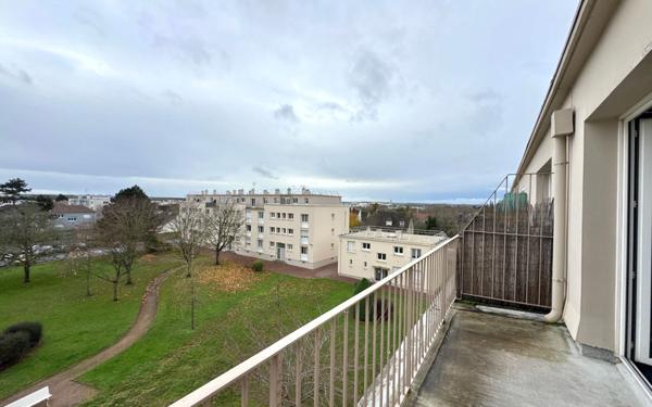 Appartement à vendre    2 pièces • 45 m2 Ifs