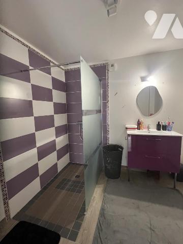LA FERTE MACE, maison de ville sans travaux, 4ch, jardin clos