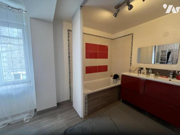 LA FERTE MACE, maison de ville sans travaux, 4ch, jardin clos