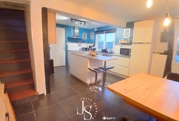 Maison mitoyenne d'un côté, idéale première acquisition, sans travaux