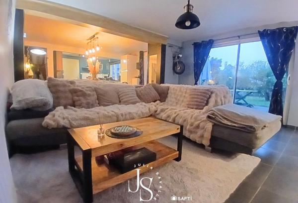 Maison mitoyenne d'un côté, idéale première acquisition, sans travaux